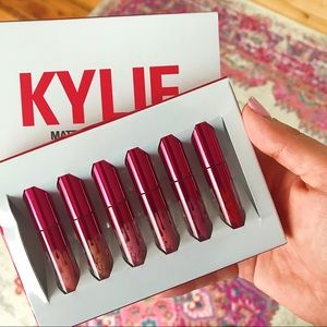 🆕🆕 KYLIE COSMETICS - MATTE LIQUID LIPSTICKS 💄✨